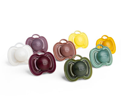 8-pack Mix n' match Pacifiers 0+ with 50% discount.